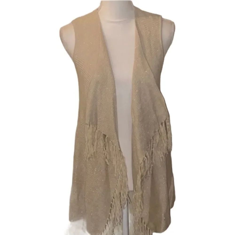 🌸HP🌸NWT!!  Lilly Pulitzer Andella Sweater Vest!